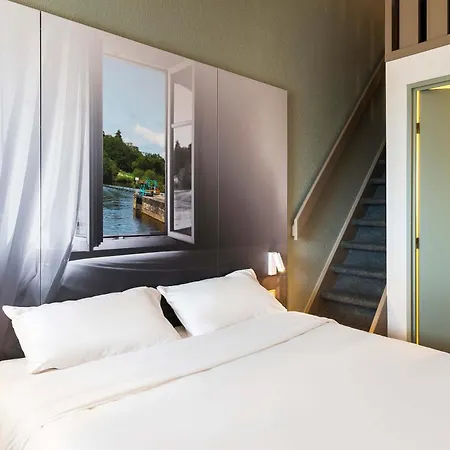 Laval Hotel