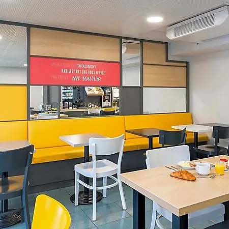 Hotel Laval Change (Mayenne)