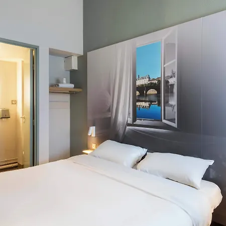 Hotel Laval Change (Mayenne)