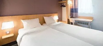 Laval Hotel 2*