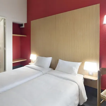 Laval Hotel Change (Mayenne)