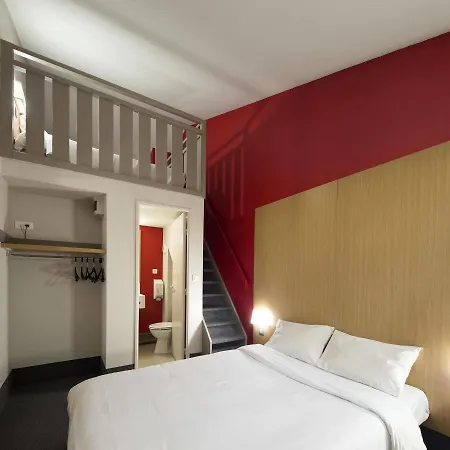 Laval Hotel Changé