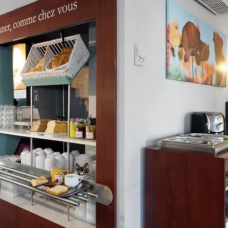 Hotel Laval