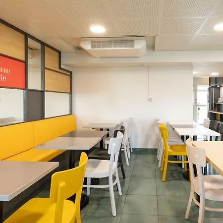 酒店 Laval Changé