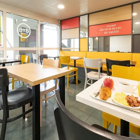 Laval Hotel Change (Mayenne)